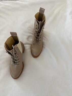Kensie Beige Combat Boots with Brown Outsole
